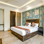 Hotel Grand La Casa Near Igi Airport